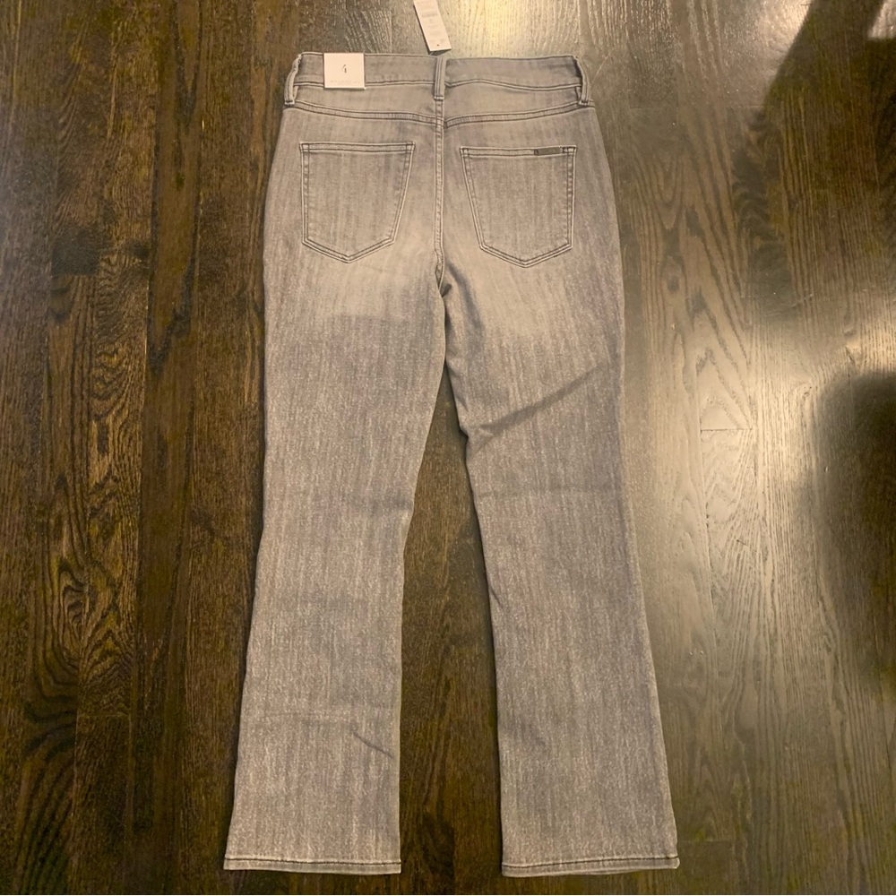 Loft Size 4 NWT high rise boot crop